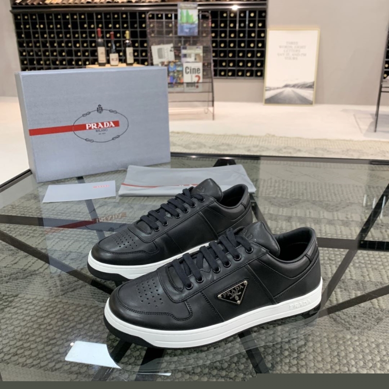 Pra*a casual shoes
